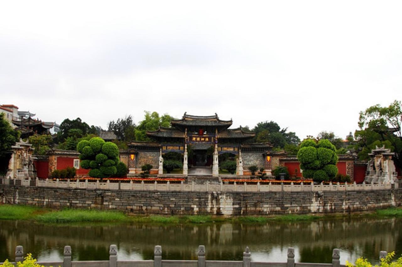 Jianshui Upland Internation Youth Hostel ภายนอก รูปภาพ